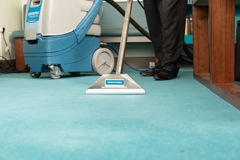 The Role of Professional Carpet Cleaning in Extending Carpet Lifespan